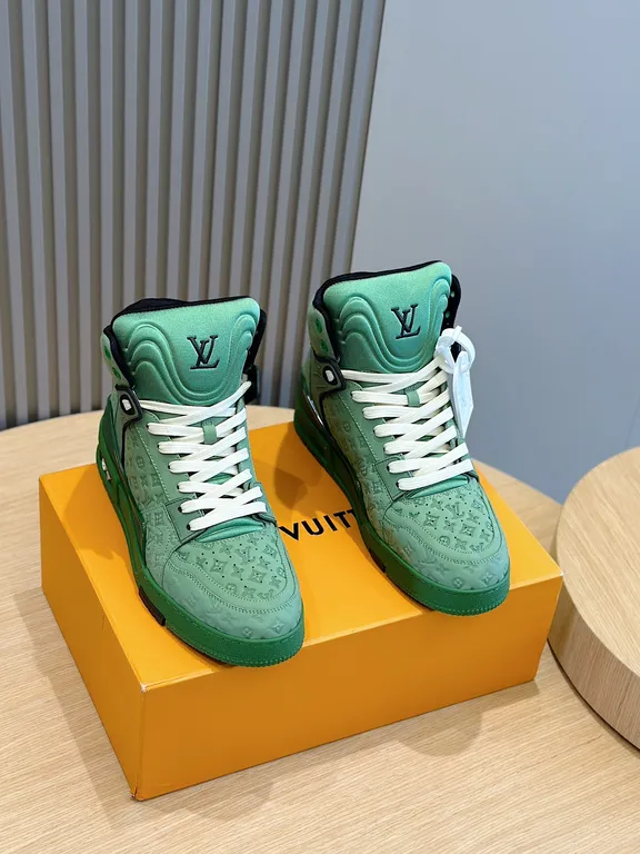 Louis Vuitton Shoe 